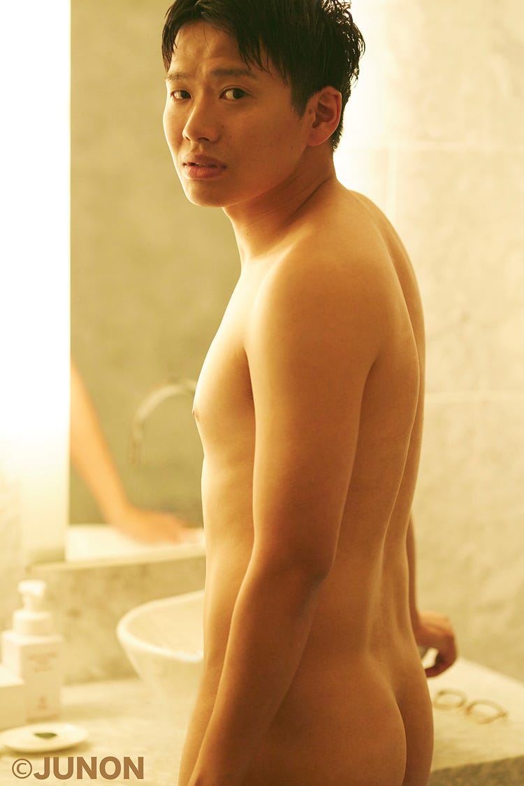 modelpress ヌード ミキ亜生、おしり丸出し“ヌード”披露 メディアで初脱ぎ - モデルプレス