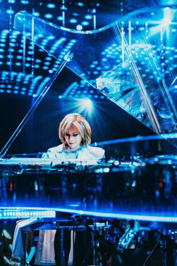 YOSHIKI 恒例ディナーショー完走！公演通算100回超え！新演出で魅了 圧巻！初導入の回転ステージでクリスタルピアノ演奏