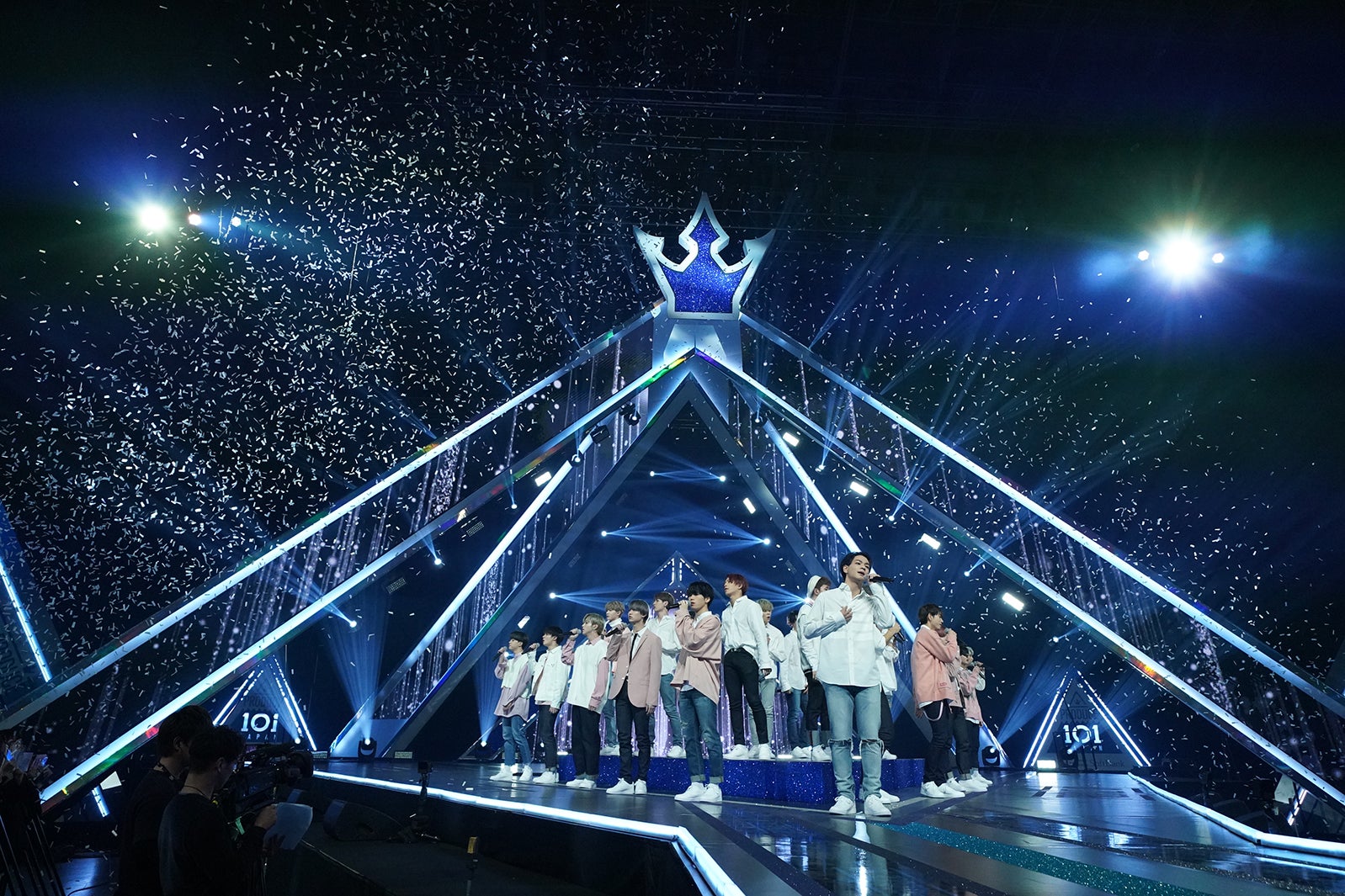 バラード課題曲「さよなら青春」ステージ「PRODUCE 101 JAPAN」最終回（C）LAPONE ENTERTAINMENT