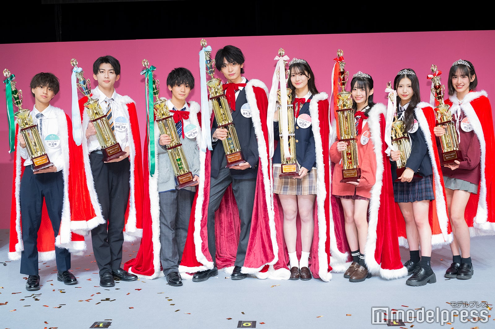 谷虹輝くん、齊藤天彦くん、井原泰知くん黒木聖那くん、はるあさん、ゆなさん、じゅりさん、はんなさん（C）モデルプレス