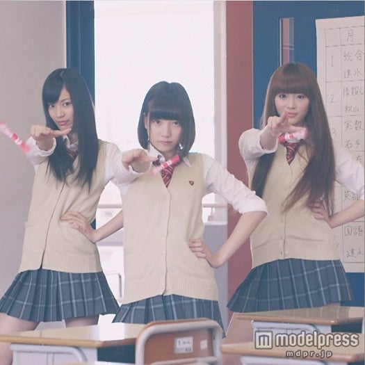 夢アドメンバー（左から）小林玲、京佳、山田朱莉の登場シーン／『BABY MAGIC』第1話より