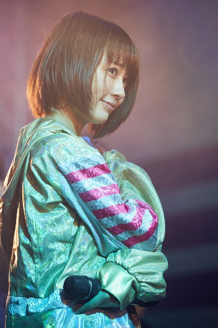 荻野可鈴 (画像提供:ソニー・ミュージックレーベルズ)