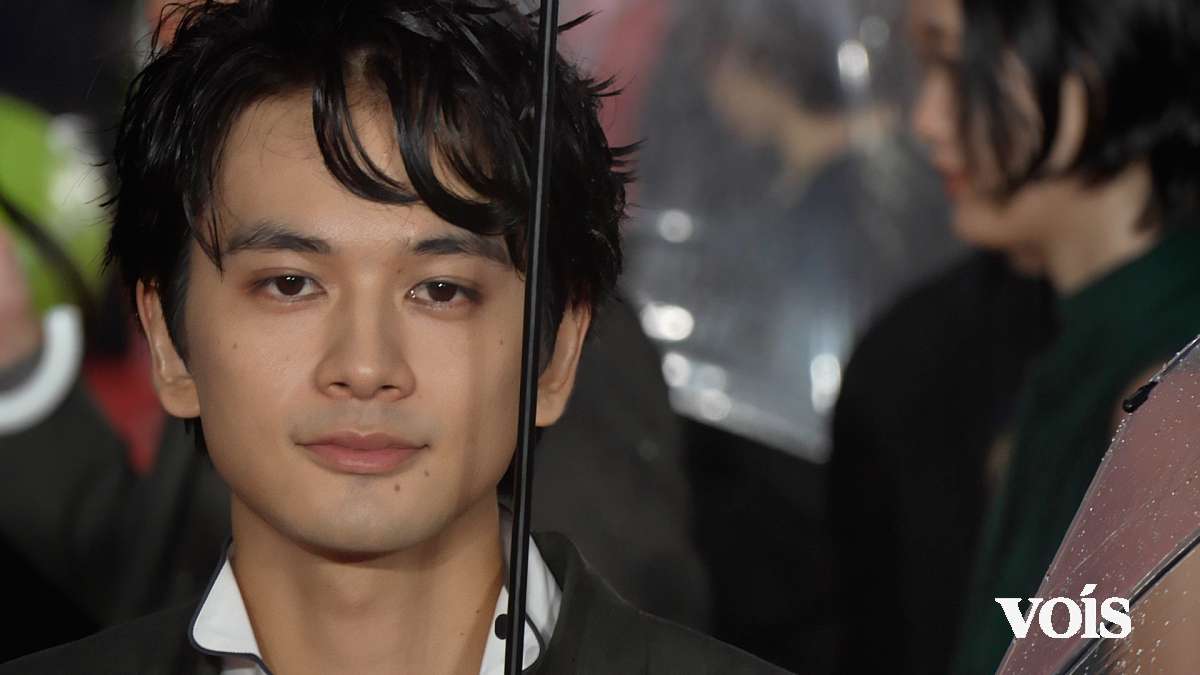 北村匠海、シックなセットアップでレカペ「雨でも映画の熱気がすごかった」