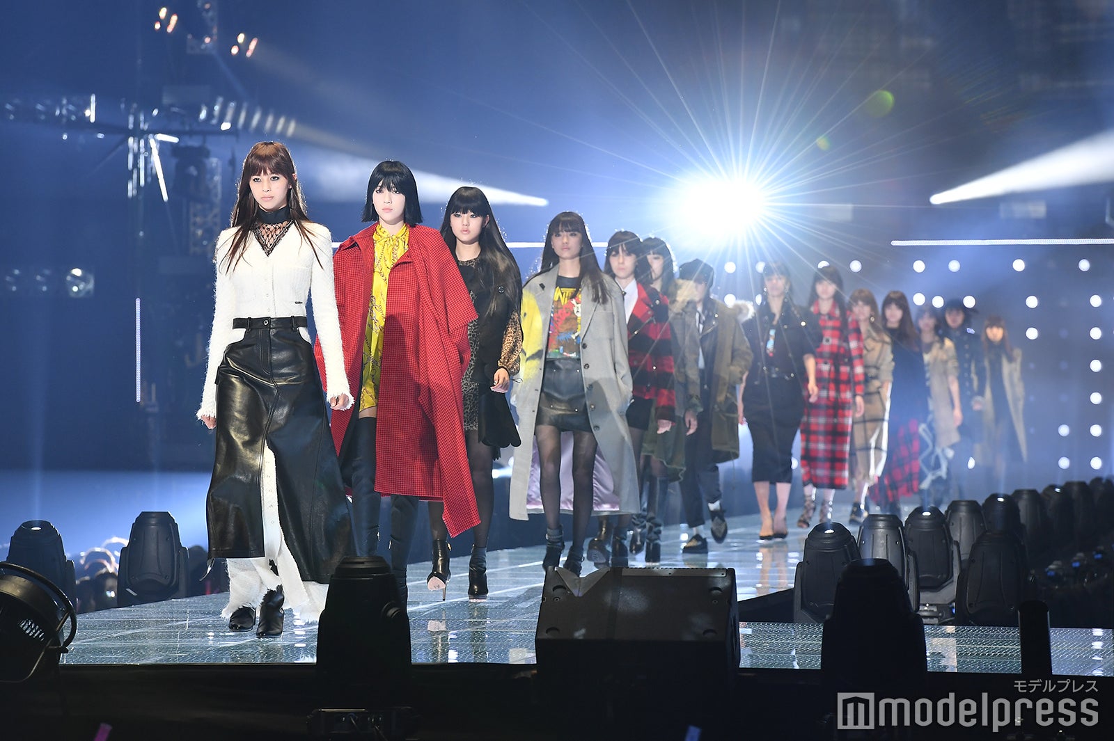 ランウェイの様子（C）モデルプレス