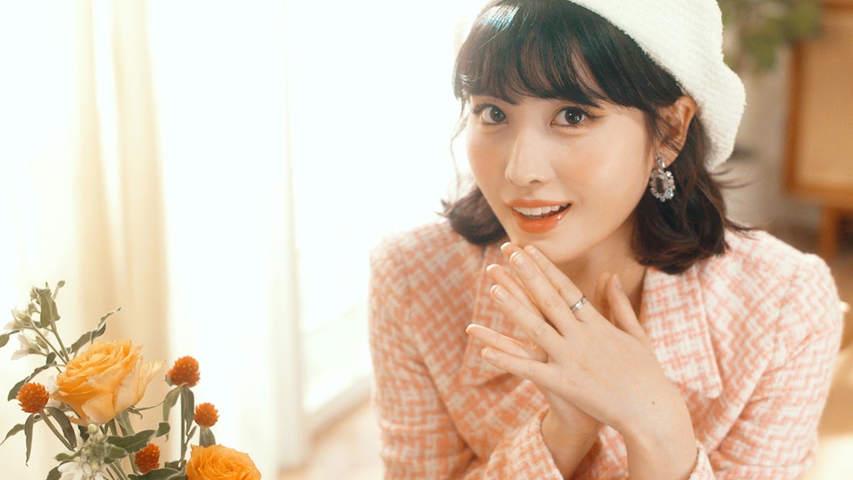 MOMO／「Superhero」Special Version　MUSIC VIDEO （C）提供写真