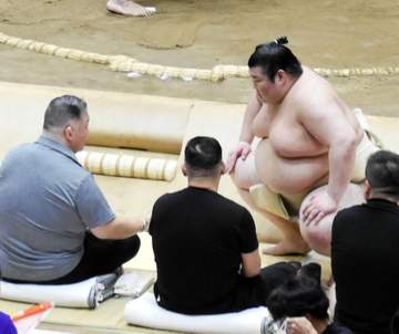 熱海富士の立ち合いに高田川巡業部長が助言「そっちの方が早く上がる」 大関＆初優勝が期待される大器【大相撲】