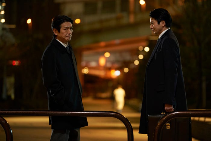 高橋克典、向井理「警部補ダイマジン」第4話より(C)テレビ朝日