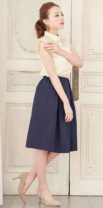 肩レース切替ノースリーブブラウス「Pierrot」2,138円(税込)/画像提供:Pierrot