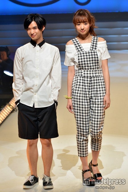 （左より）千葉雄大、岡田紗佳