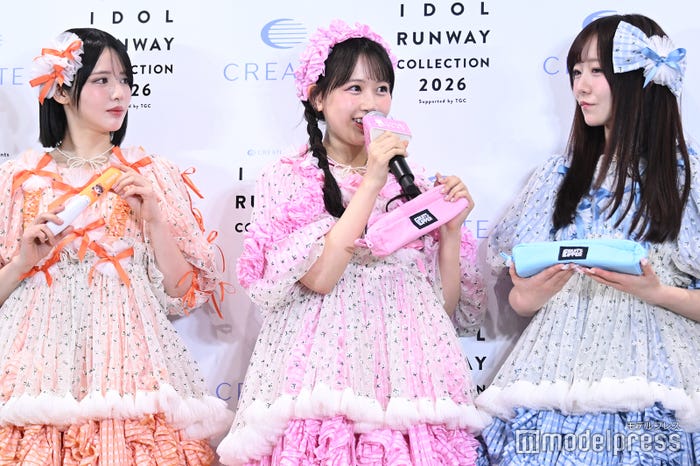 鎮西寿々歌、松本かれん、真中まな(C)モデルプレス