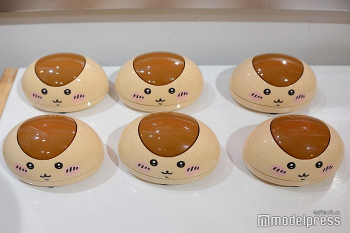 くりまんじゅうの呼び出しベル(C)モデルプレス