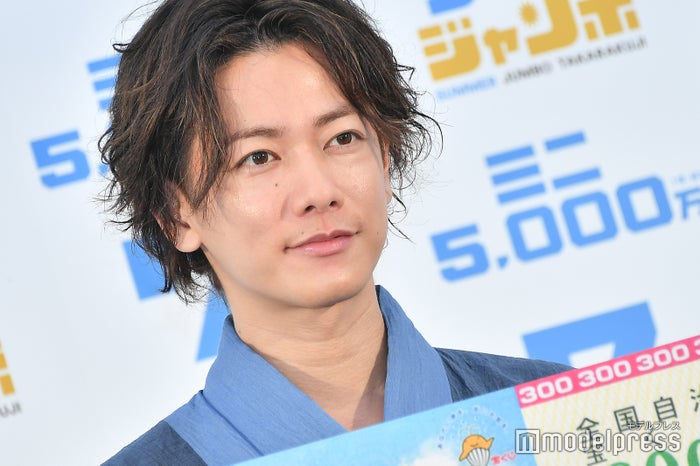 佐藤健ヘア変遷 短髪 長髪 オールバック 長さ アレンジで雰囲気ガラリ モデルプレス 佐藤健ヘア変遷 短髪 長髪 オールバック 長さ アレンジで雰囲気ガラリ モデルプレス
