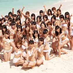 （C）AKB48「真夏のSounds good！」You，Be Cool！／KING RECORDS