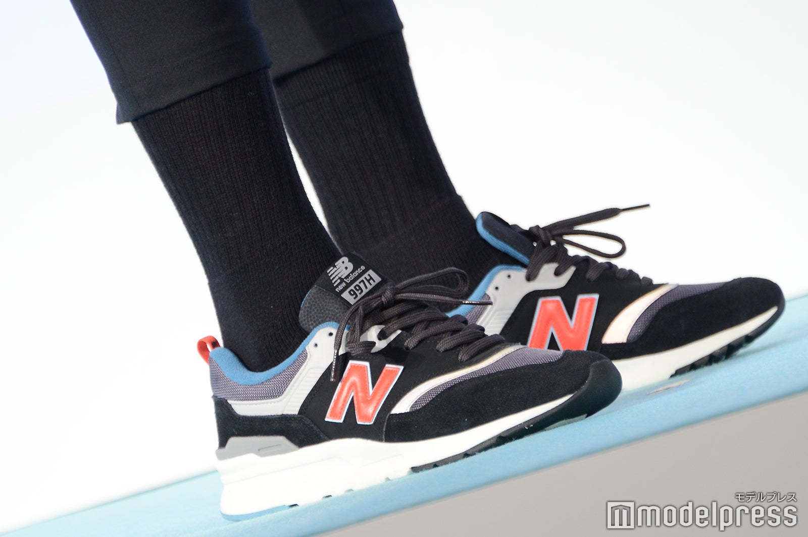 kemioのスニーカー （C）モデルプレス