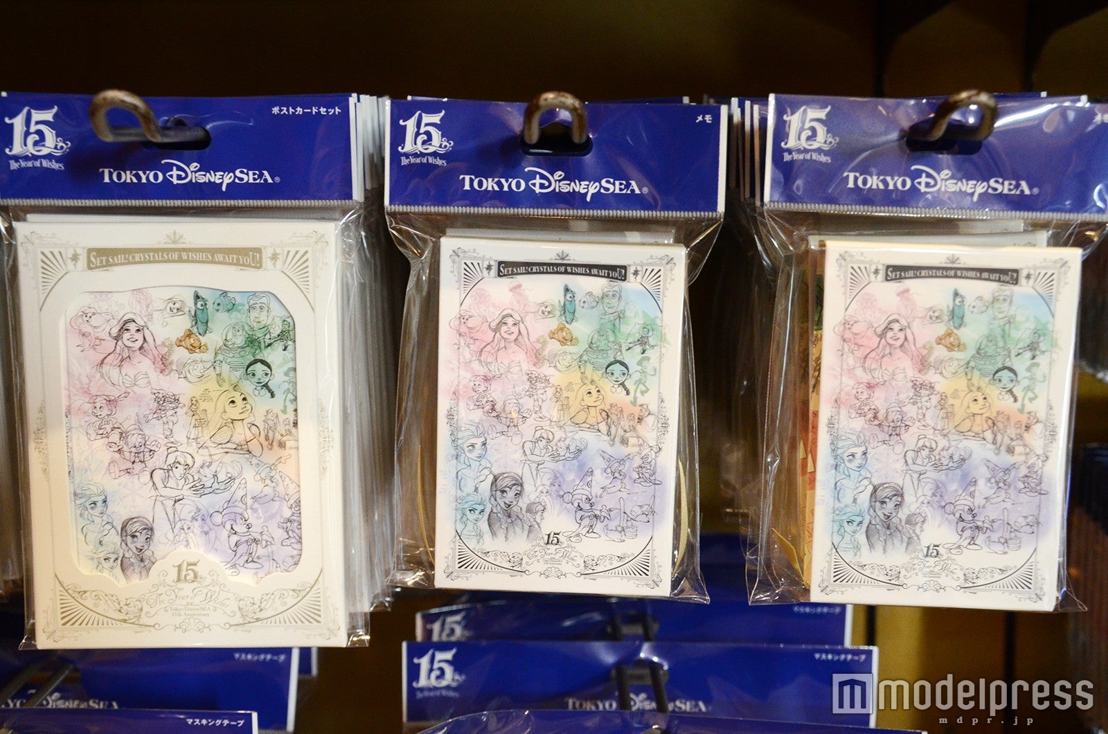 ポストカードセット￥1200、メモ￥800（C）モデルプレス