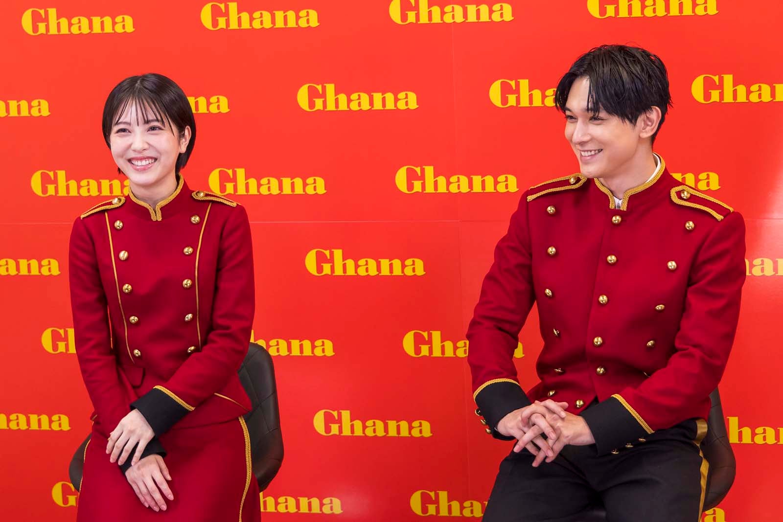 浜辺美波、吉沢亮／メイキング（提供写真）