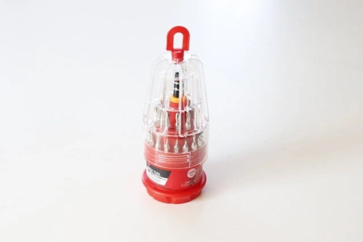 ダイソーの精密ドライバー（30本セット）タワー型容器