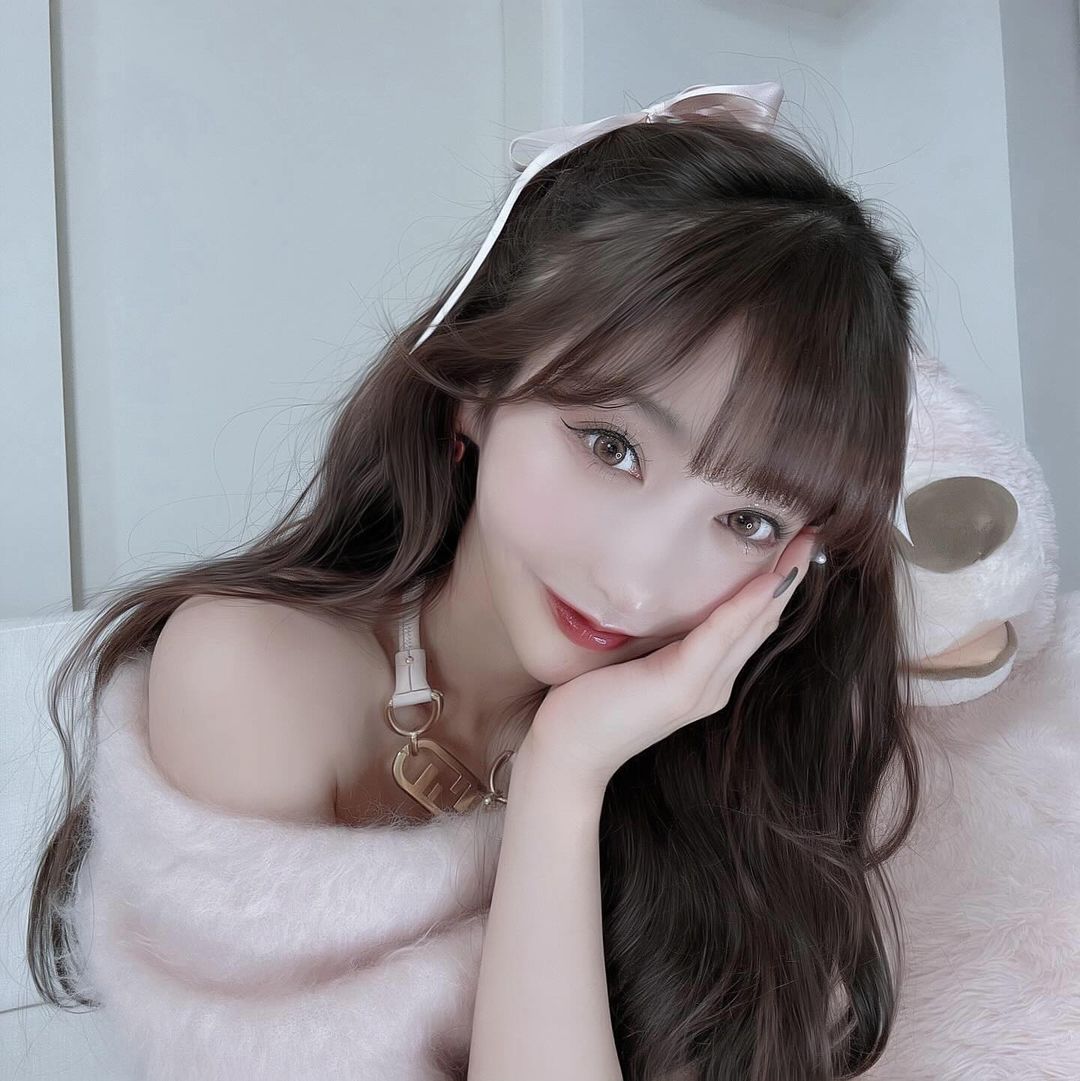 Rちゃん、美人マネージャーを初公開「2人揃って可愛い」「目の保養」と反響続々