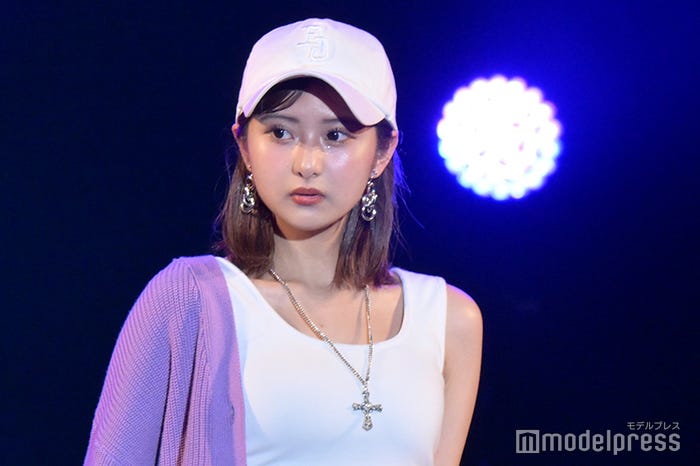 茶髪の横田未来(C)モデルプレス