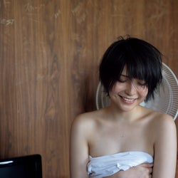 2.5次元モデル・あまつまりな、美ボディあらわで「週プレ」初登場