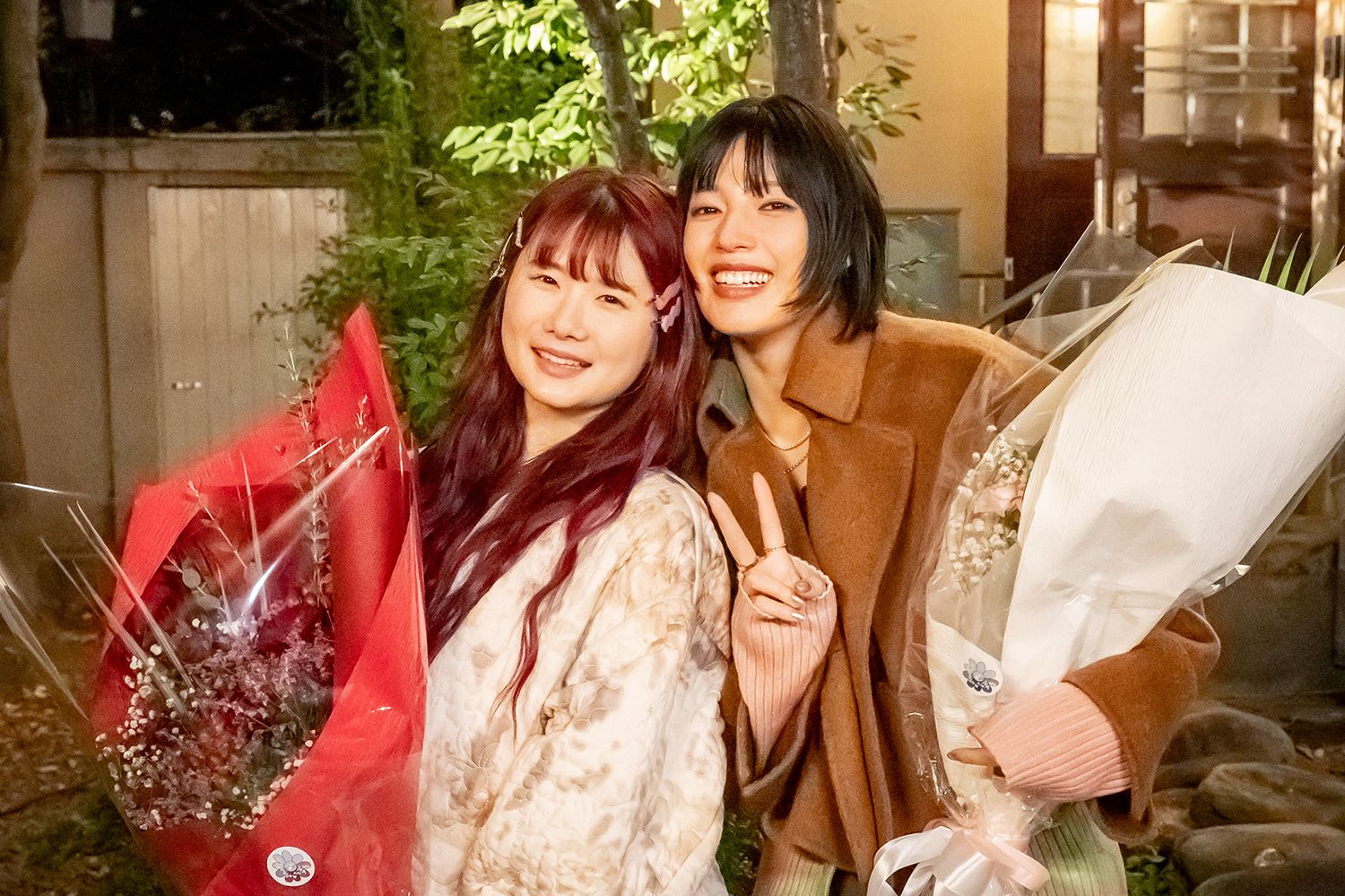 小野花梨、石井杏奈（C）フジテレビ