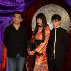 ドラマ「CLAMPドラマ ホリック xxxHOLiC」(WOWOW)製作発表記者会見(左から:豊島圭介監督、杏、染谷将太)
