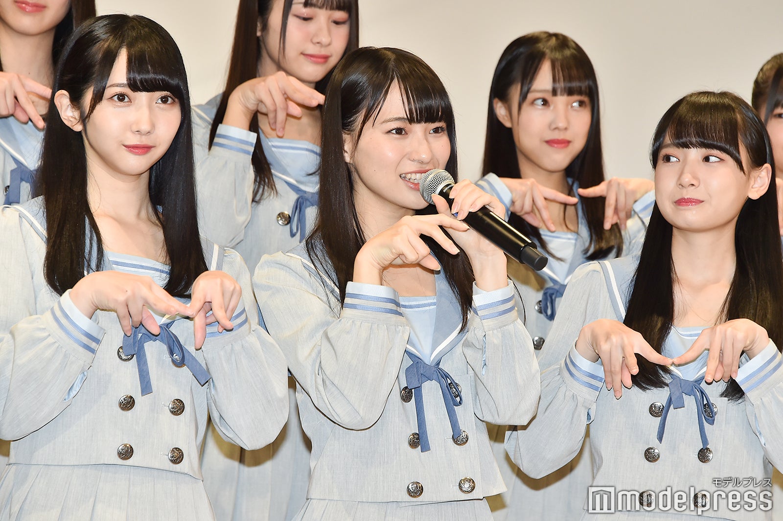 谷崎早耶、冨田菜々風、鈴木瞳美 （C）モデルプレス