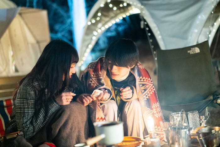 長谷川美月、杢代和人「恋とオオカミには騙されない」第1話(C)AbemaTV, Inc.