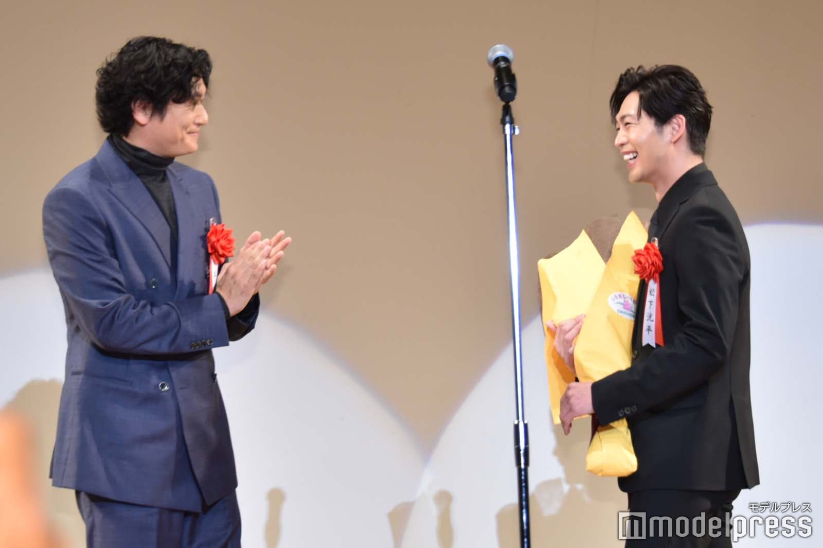 井浦新、松下洸平 （C）モデルプレス