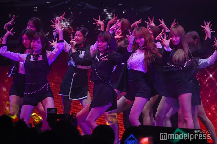 IZ*ONE (C)モデルプレス