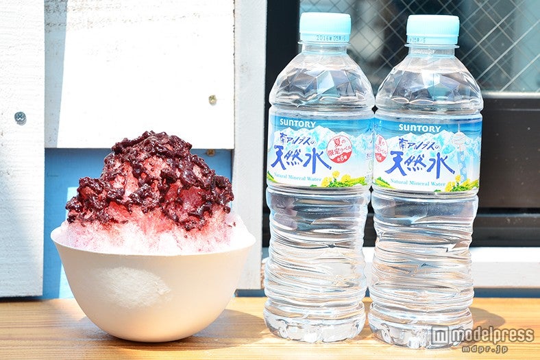「南アルプスヴィレッジ」で販売される「埜庵」監修のかき氷／「3種のベリーソース ストロベリー・ラズベリー・ブルーベリー」