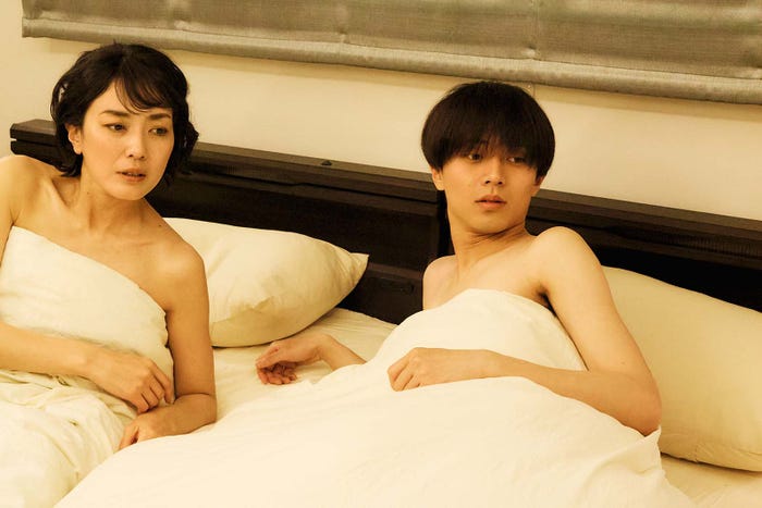 板谷由夏、永瀬廉「東京タワー」第7話より(C)テレビ朝日