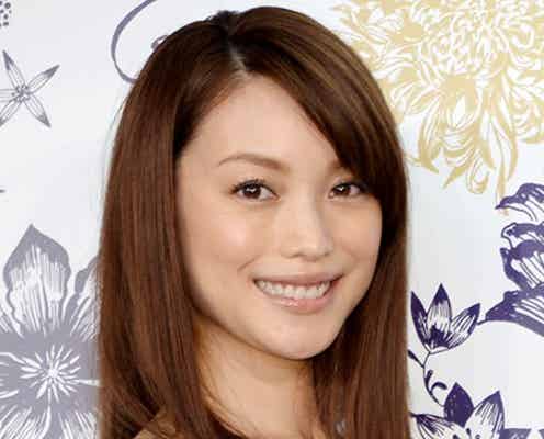 蛯原友里、第1子出産を発表<コメント全文>