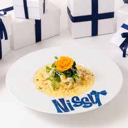 Nissyとかけて、うどんとときます。その心は...どちらも「コシが大事!」コーンクリームうどん1,890円(税込)(C)2026 WIN