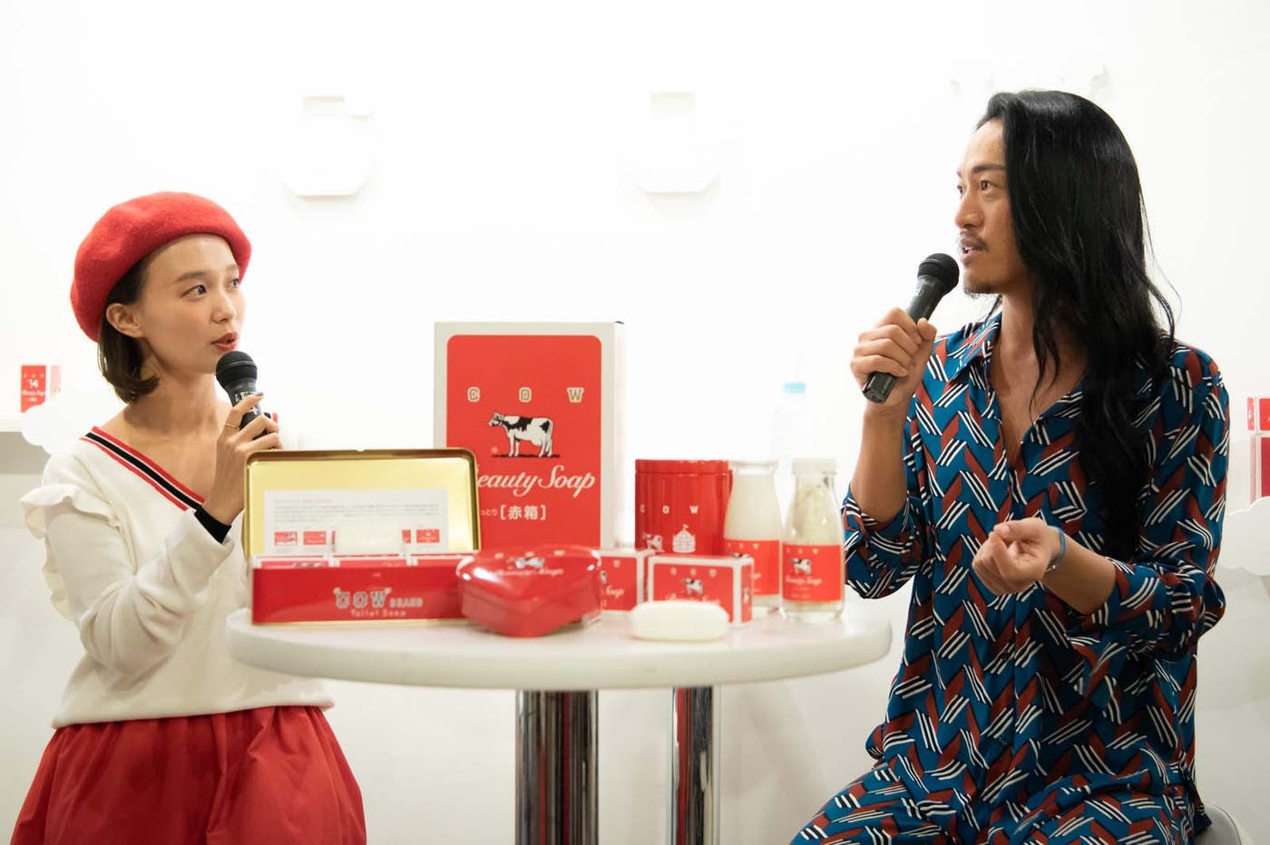 (左から)柴田紗希、JunJun