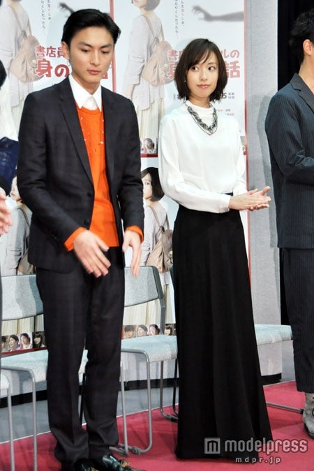 （左から）高良健吾、戸田恵梨香