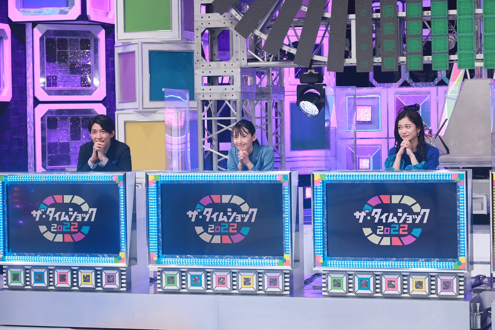 太田裕二、三浦奈保子、上田彩瑛（C）テレビ朝日