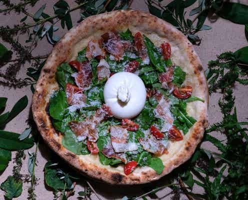 日本初上陸ピザ屋「Pizza 4P's」麻布台ヒルズに、日本オリジナルピザや自家製チーズのカプレーゼ提供