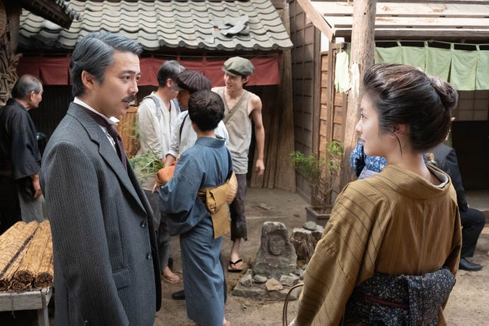 森岡龍、浜辺美波「らんまん」第125話(C)NHK