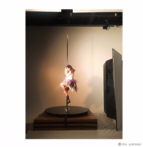 吉岡里帆、“エロかわ”ポールダンス姿に「最強」「妖精さんかな」