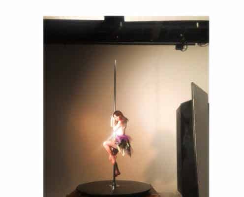 吉岡里帆、“エロかわ”ポールダンス姿に「最強」「妖精さんかな」