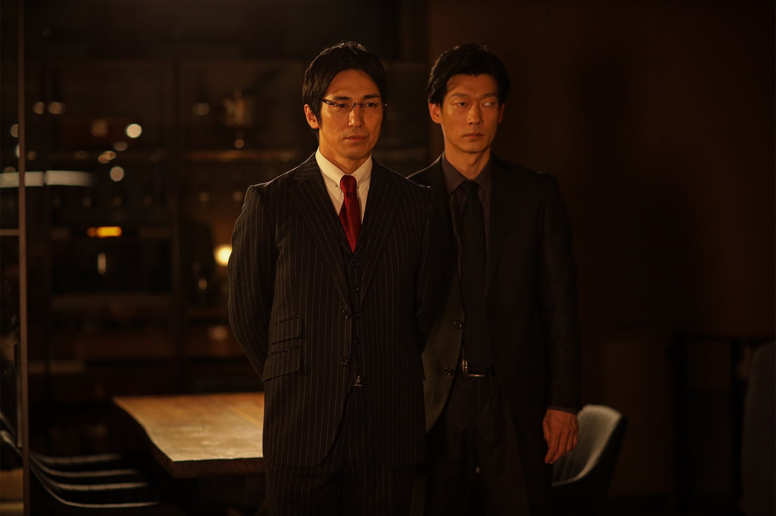 （左）高橋光臣「君が獣になる前に」第8話より（C）「君が獣になる前に」製作委員会