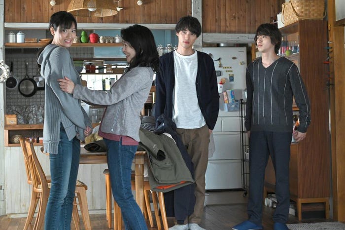 菜々緒、麻生祐未、福士蒼汰、横浜流星/「4分間のマリーゴールド」第8話より(C)TBS