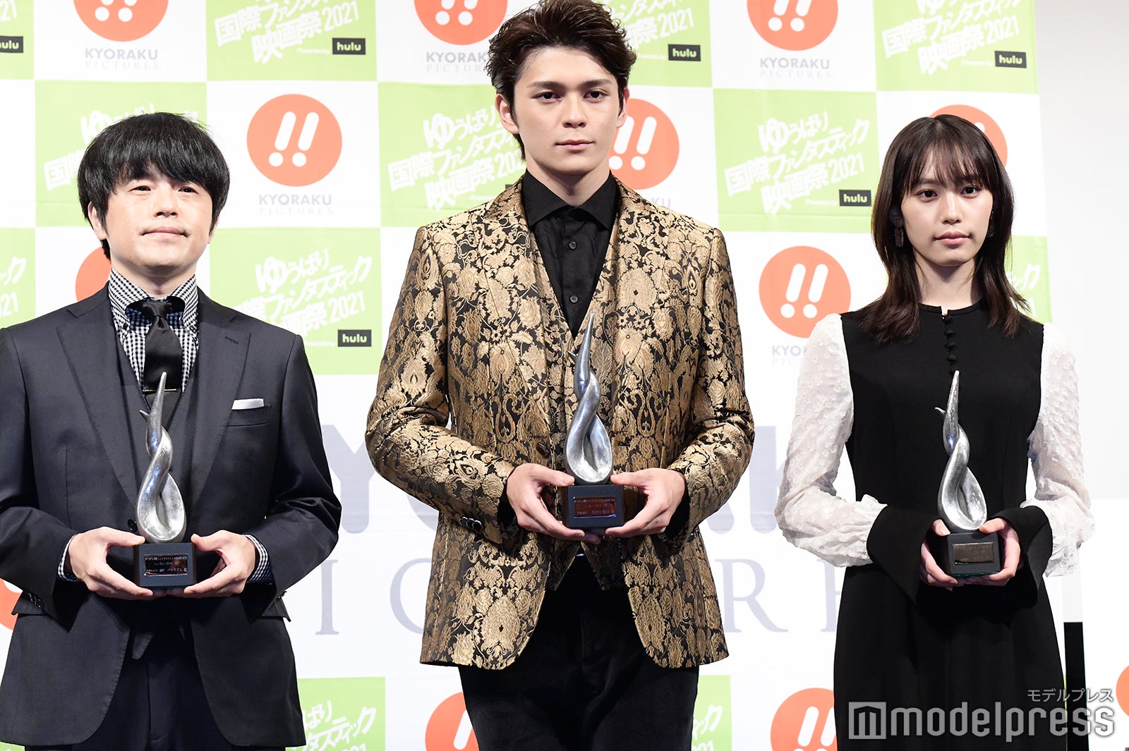 バカリズム、眞栄田郷敦、南沙良（C）モデルプレス