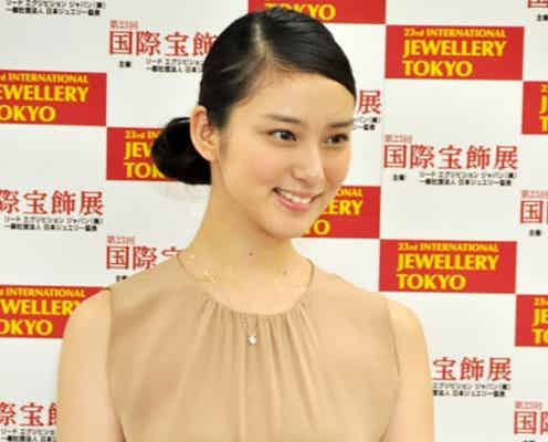 武井咲、恐ろしいほど高額なジュエリーにビックリ 「ジュエリーベストドレッサー賞 」受賞