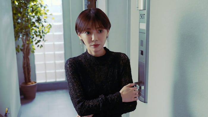 倉科カナ(C)「隣の男はよく食べる」製作委員会