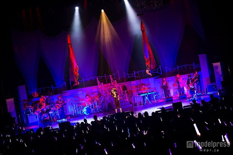 全国ツアー「MIKA NAKASHIMA CONCERT TOUR 2015 "THE BEST" ～DEARS＆をTEARS～」より