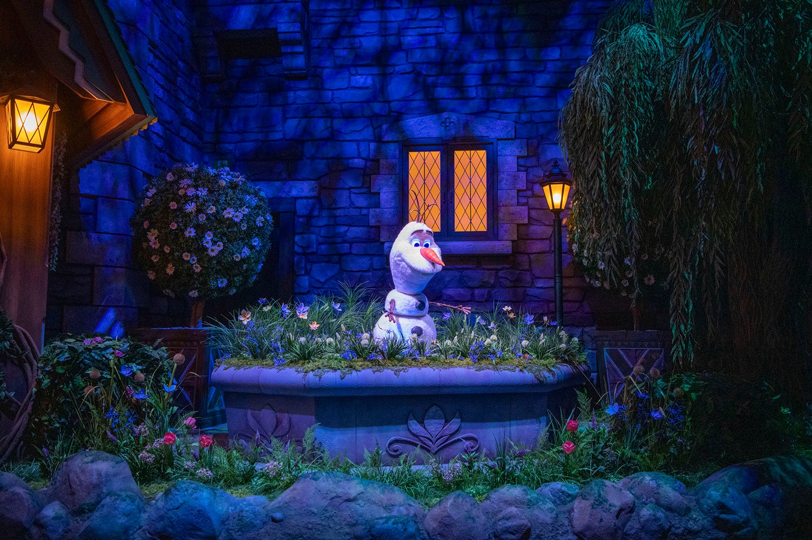 「フローズンキングダム」（C）Disney