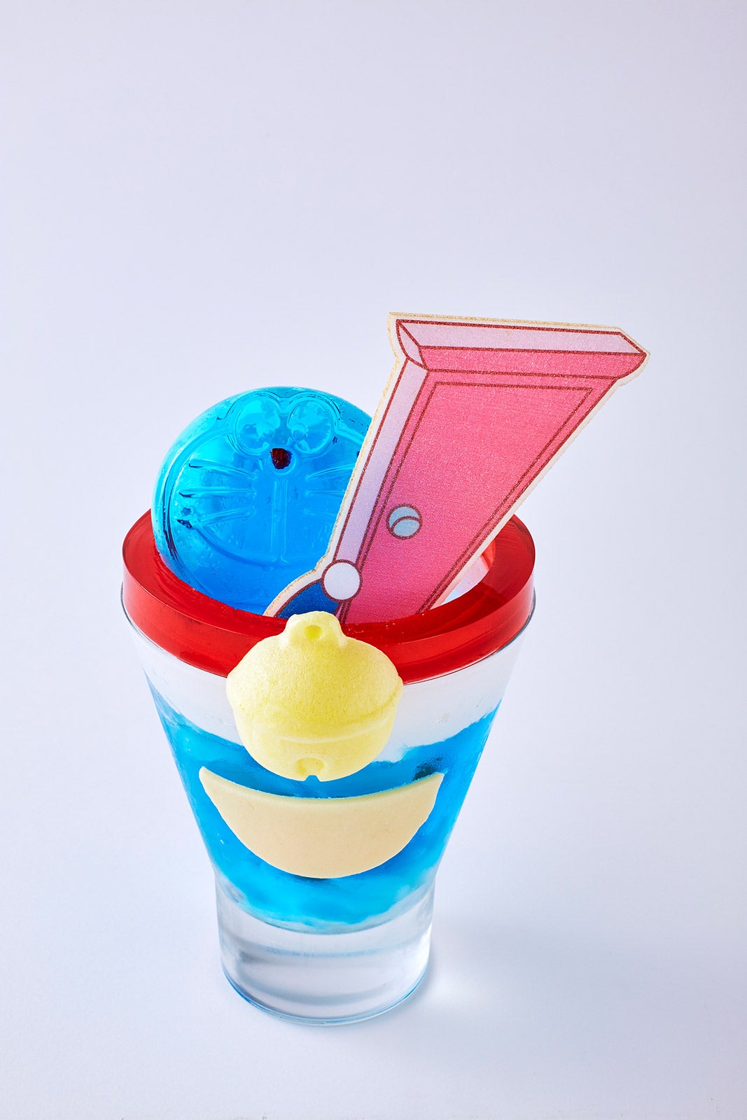 通期メニュー「どこでもドアパフェ」1,380円（税込）（C）Fujiko-Pro