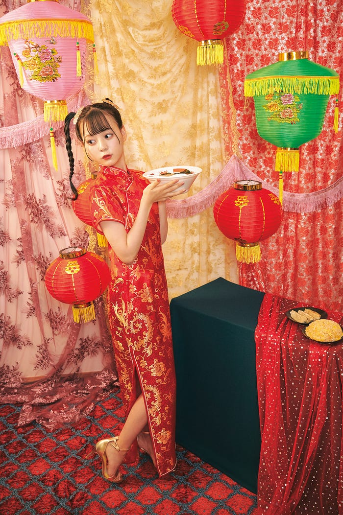 =LOVE・齊藤なぎさ「LARME」047 Winterより(提供写真)